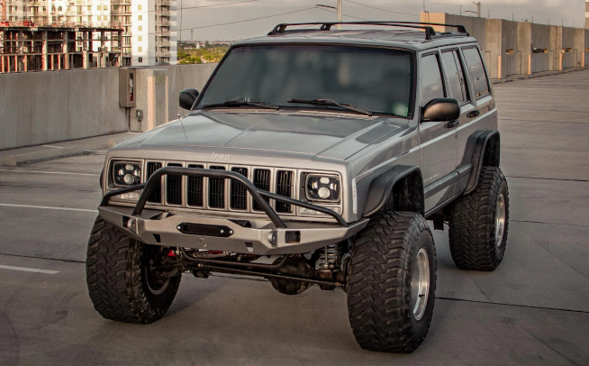 CHEROKEE XJ logo