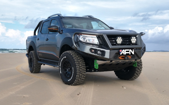 NAVARA D23 2015- logo