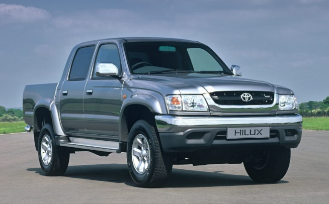 HILUX 2001-2005 logo