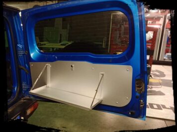 Ramingo 4x4 - L'eCommerce del 4x4 > Tavolino Posteriore Suzuki Jimny 2018