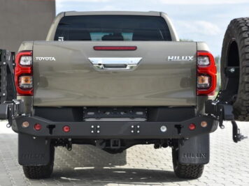 Ramingo 4x4 - L'eCommerce del 4x4 > Paraurti Posteriore Led Toyota Hilux Revo 2020-2023