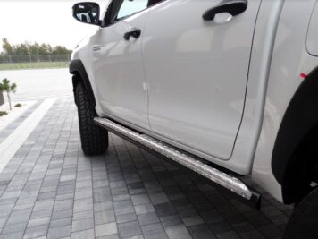 Ramingo 4x4 - L'eCommerce del 4x4 > Pedane Sottoporta Toyota Hilux Revo 2016-2019