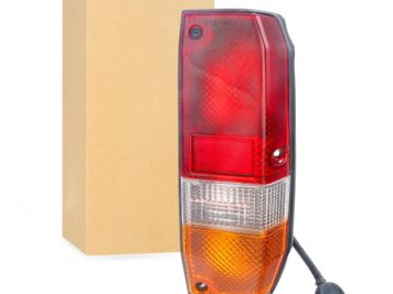 Ramingo 4x4 - L'eCommerce del 4x4 > Faro Posteriore Toyota Land Cruiser Serie 70 – Destro