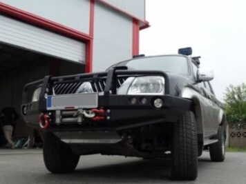Ramingo 4x4 - L'eCommerce del 4x4 > Paraurti Anteriore Con Supporto Verricello e Bullbar Mitsubishi L200 1996-2005