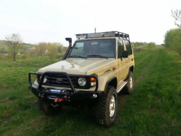 Ramingo 4x4 - L'eCommerce del 4x4 > Paraurti Anteriore Bullbar Toyota BJ e HZJ Serie 70