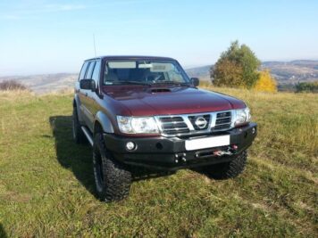Ramingo 4x4 - L'eCommerce del 4x4 > Paraurti Anteriore Con Supporto Verricello Nissan Patrol GR Y61