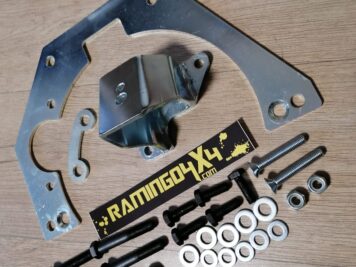 Ramingo 4x4 - L'eCommerce del 4x4 > Piastra Accoppiamento Motore Suzuki 1.6 Vitara – SJ/Samurai