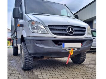 Ramingo 4x4 - L'eCommerce del 4x4 > Piastra Verricello Mercedes Sprinter W906 4X4